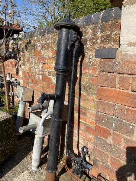 X Large Cast Iron Donkey Tail Pump (Stk No.3949)