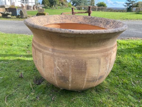 Large 19th century Stoneware Washpot (Stk No.4007)