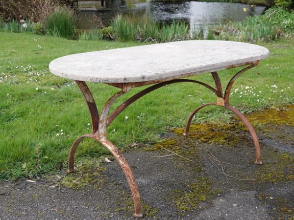 Marble Topped Rounded Rectanglar Garden Table (Stk No.4165)