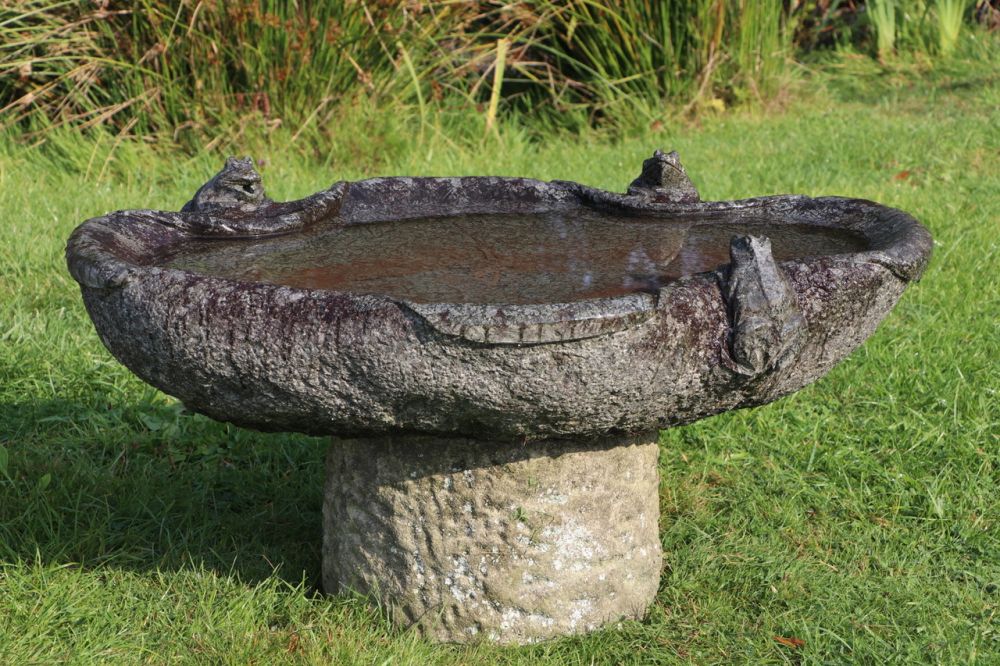 Wide Granite Bird Bath / Fountain (Stk No.3786)