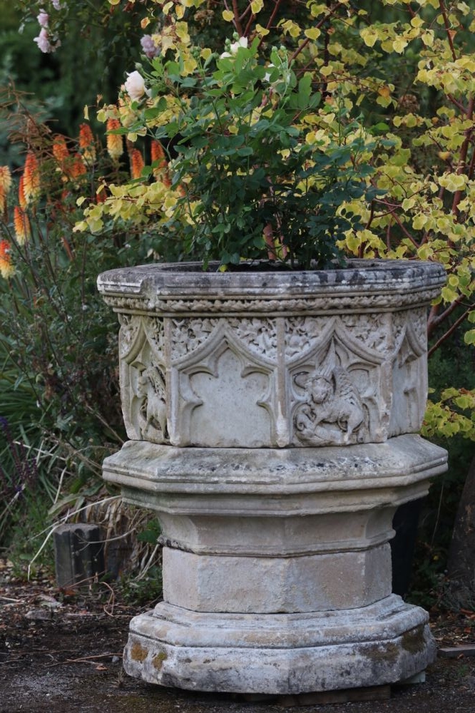 Carved Limestone Font Centrepiece (Stk No.3760)