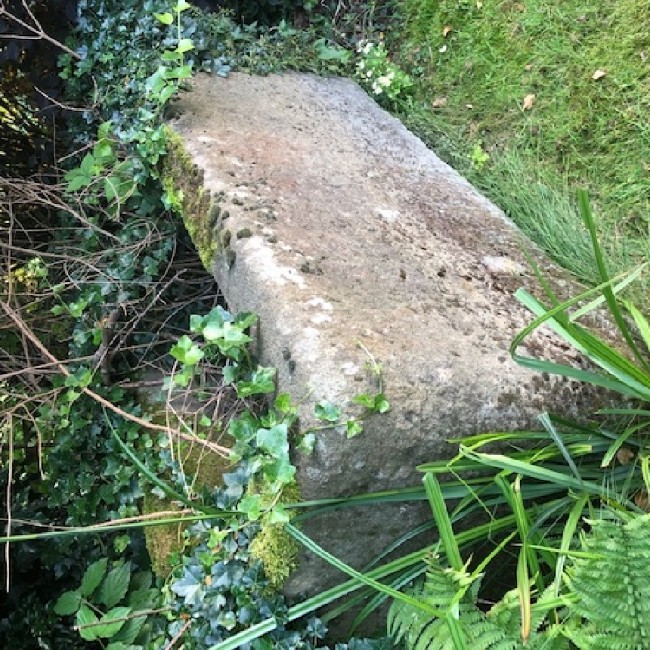 Wide and Gorgeous 6ft Yorkshire Stone Trough (Stk No.3782)