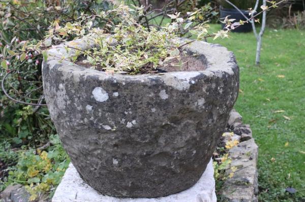 Small Round Carved Stone Bowl (Stk No.3919)