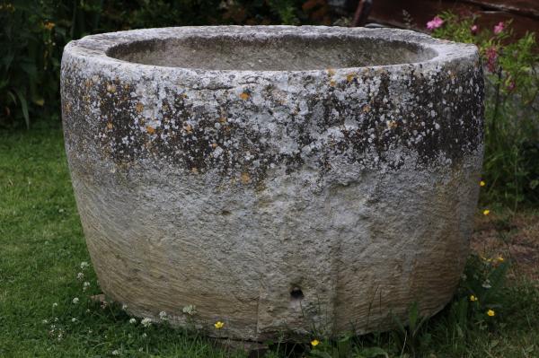 X Large Round Stone Trough (Stk No.3957)