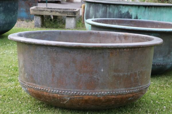 Large riveted copper cheese vat - copper coloured (Stk No.3965)