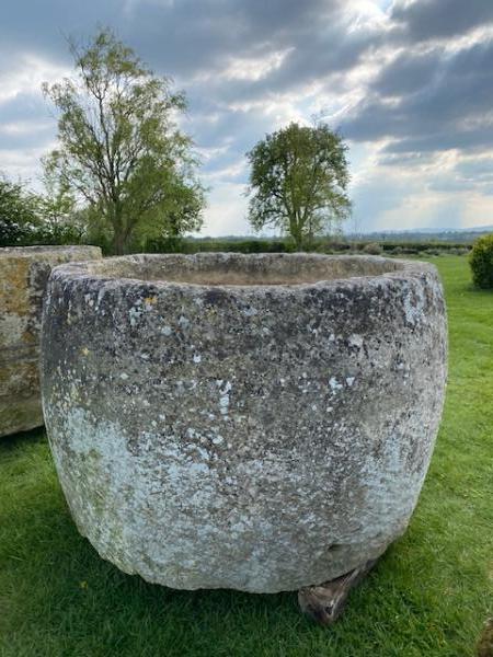 X Large Limestone Round Trough (Stk No.4012)