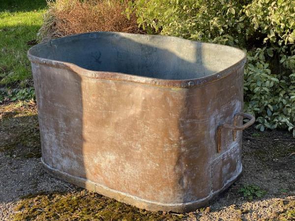 Shaped Rectangular Copper Trough (Stk No.4079)